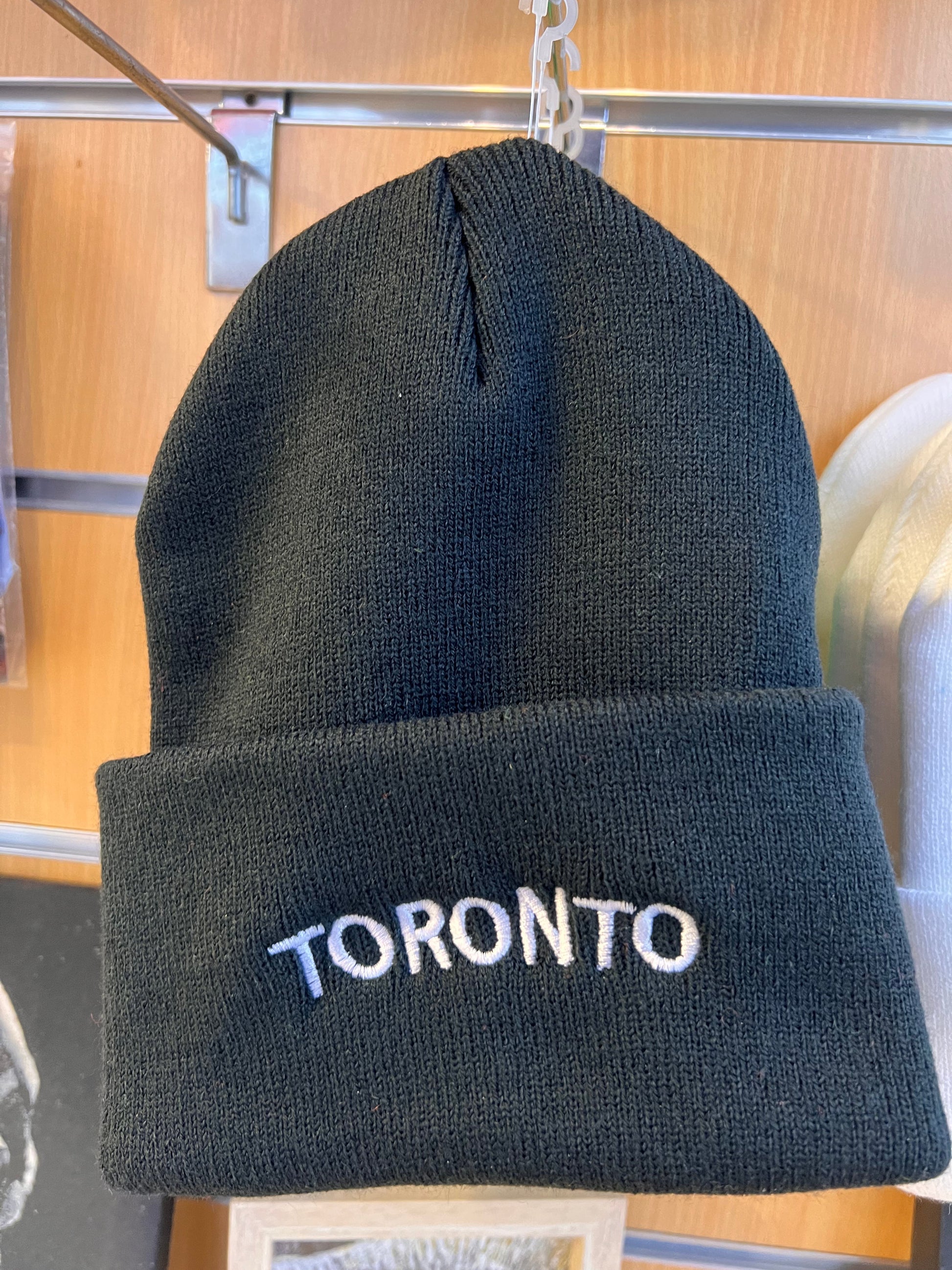Toronto Curved Logo Knit Cuff Toque - Black